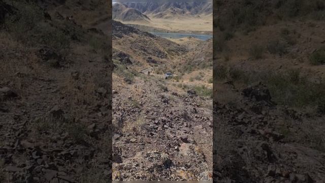 река Или песчанный подъём. Затонувшая Баржа. проезд скальные ворота. смотреть онлайн