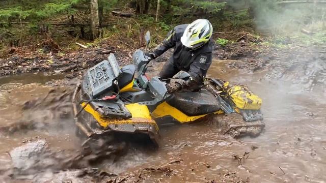 Stels Guepard 850 Преодоление глубокой ямы. смотреть онлайн