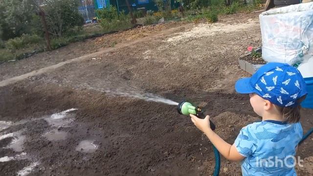 Купили заброшенную дачу(сезон 2№22)Подкормила томаты ,перцы /Виталя продолжает делать домик/Жара смотреть онлайн