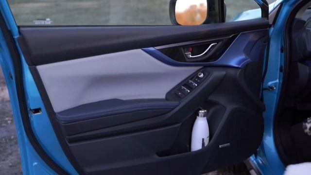 A Closer Look at the 2019 Subaru Crosstrek Hybrid смотреть онлайн