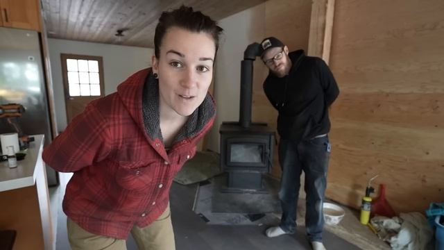 She Wants To Get CHIPPING! Dealing With MUD At Our Off Grid Property смотреть онлайн