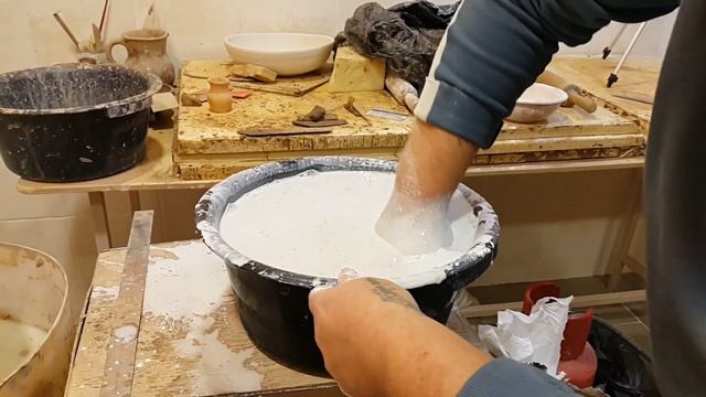 Как замешать гипс? смотреть онлайн