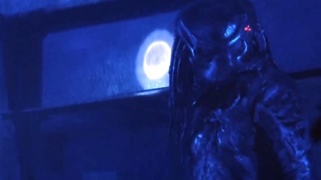 Как работает Наплечная Пушка Хищников.И почему они не ДИКАРИ смотреть онлайн