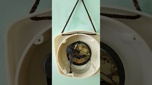 часы Маяк из 60-х смотреть онлайн
