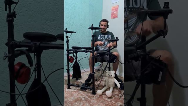 Drums freestyle - Bateria eletronica смотреть онлайн