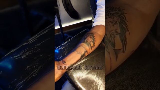 JESUS forearm tattoo/RELIGIOUS TATTOO #freelanceartist #shortvideo #tattooartist #tattoolover смотреть онлайн