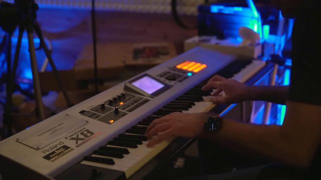 Late night piano with Roland Fantom X8 смотреть онлайн