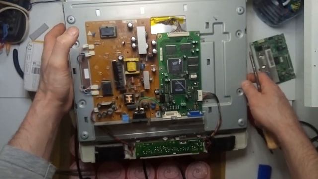 ремонтируем Монитор BENQ Q7C4 смотреть онлайн