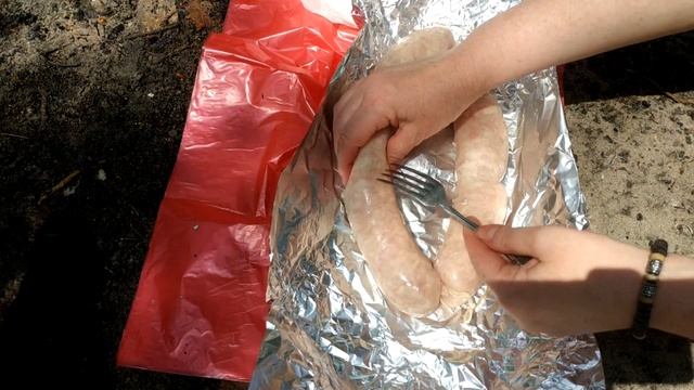 картошка запечённая на углях. смотреть онлайн