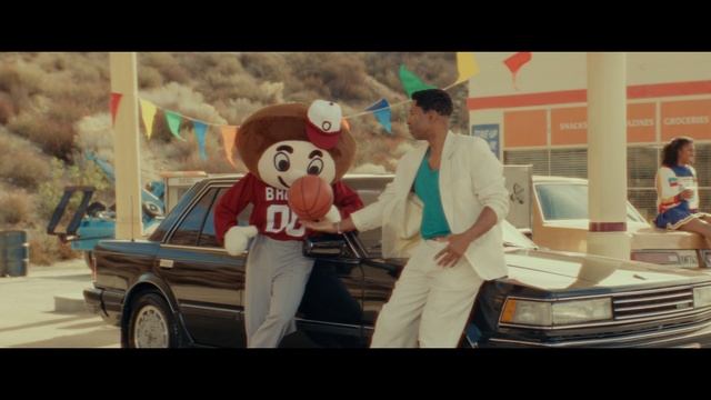 Nissan March Madness-Old Days смотреть онлайн