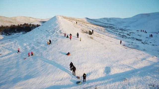 Горнолыжный курорт а точнее Холмосаночноплюшкинский курорт г. Зеленокумск, Ставропольский край. смотреть онлайн