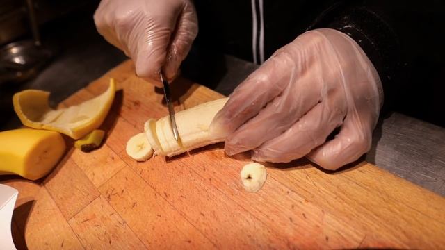 American Street Food - The BEST WAFFLES in New York City! смотреть онлайн