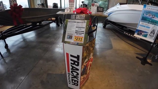 Сколько стоит рыбацкая лодка в США/ ￼ обзор цен ￼/ Bass Pro Shop/
