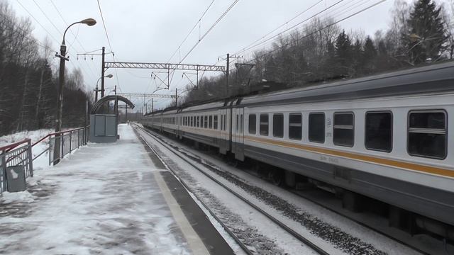 Электропоезд ЭД4М-0464 ЦППК платформа Театральная смотреть онлайн
