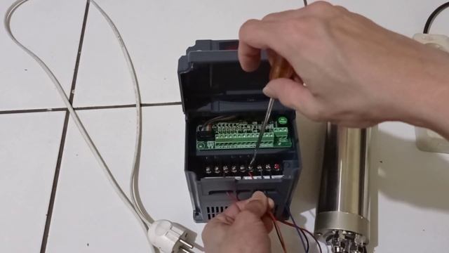 Cara pasang inverter Huanyang FC01 4kw смотреть онлайн