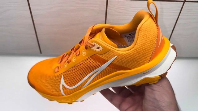 Nike Terra Kiger 9 Melon Tint Womens Trail Running Shoes смотреть онлайн