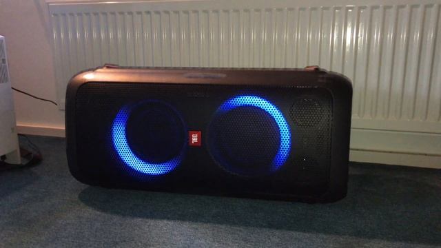 JBL Partybox 300 - Explosive Bass Test! смотреть онлайн