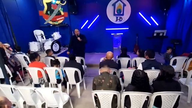 Deja que el Espíritu santo mueva tus aguas ~ Pastor Beto Bermudez смотреть онлайн