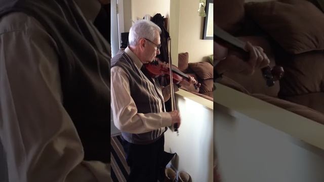 Grand-papa qui joue du violon смотреть онлайн