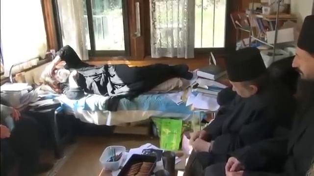 ВСТРЕЧА ДВУХ АФОНСКИХ СТАРЦЕВ ИСПОВЕДНИКОВ. Гавриил Карейский и иеросхимонах Рафаил (Берестов). смотреть онлайн