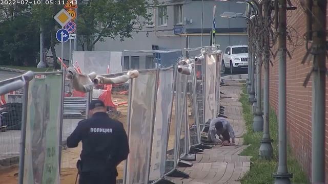 Пьяный сотрудник посольства США в Москве Наварро. смотреть онлайн