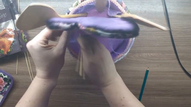 Подарок хозяйке к 8 марта смотреть онлайн