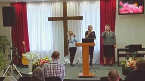 "Бог слышит молит молитву через года" Песня с воскресного служения поместной церкви "Святая Троица"