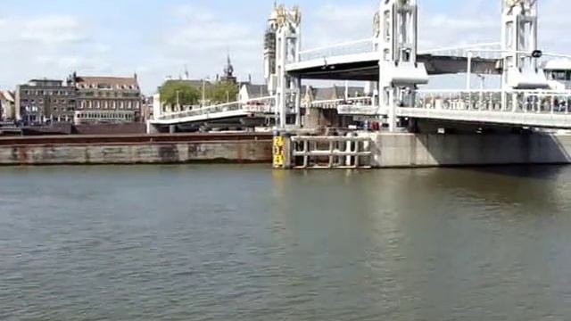 Stadsbrug Kampen [Town bridge] смотреть онлайн