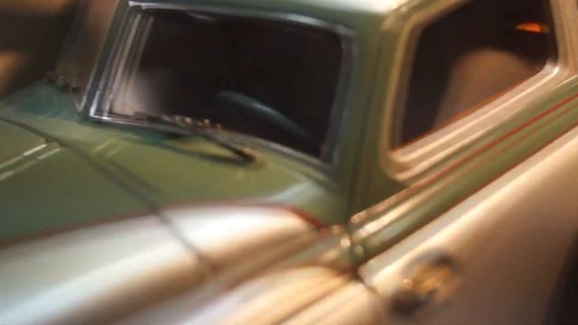 Машинка Пирс Эрроу 1933 года в масштабе 1 18 смотреть онлайн