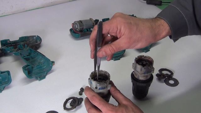 Редуктор шуруповёрта. Что внутри и чем отличаются.