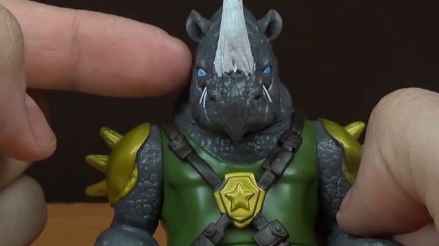 TMNT от Nickelodeon. Враги Черепашек-ниндзя: Бибоп и Рокстеди от Playmates toys смотреть онлайн