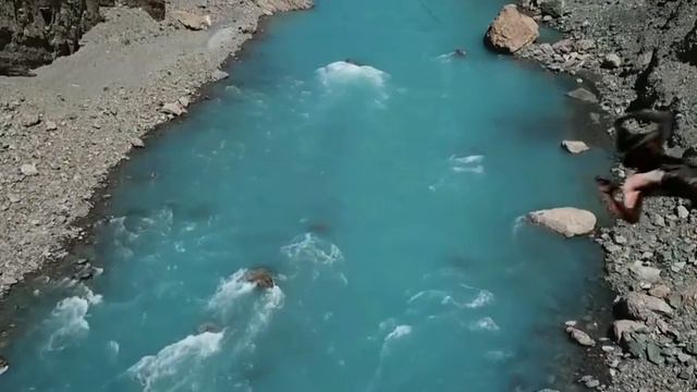 Indiana Jones whip . смотреть онлайн