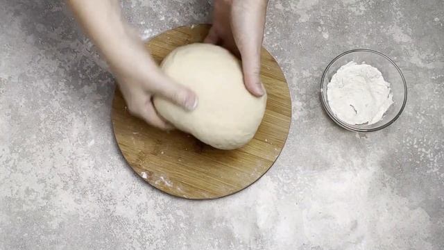 КАК ПРИГОТОВИТЬ ЗАВАРНОЕ ТЕСТО ДЛЯ ВАРЕНИКОВ НА КИПЯТКЕ? Простое и вкусное, подходит для пельменей смотреть онлайн
