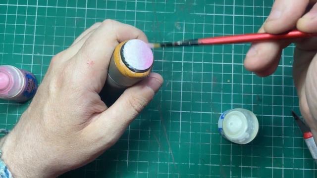 How to Paint Yellow using Pink and White? New Citadel Contrast is a Hobby Must! смотреть онлайн