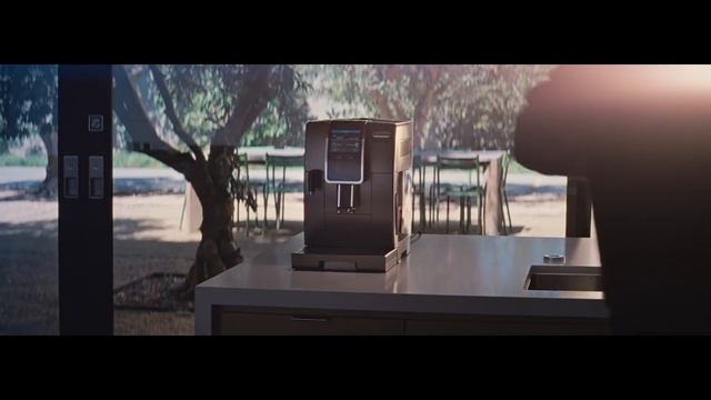 EE | De'Longhi | Coffee | Perfetto ubadest tassi kohvini | Brad Pitt x De’Longhi Campaign | 30'' смотреть онлайн