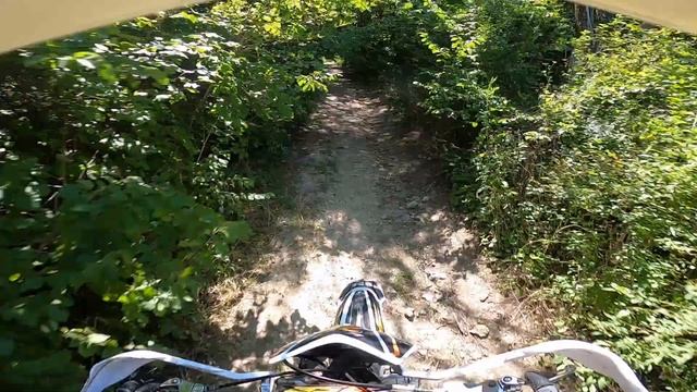 Лесными дорогами Крыма. MOTOLAND 200 WILD TRACK X, BSE Z5 смотреть онлайн