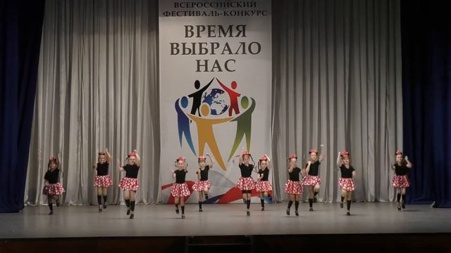 эстрадный танец "Тучка" смотреть онлайн