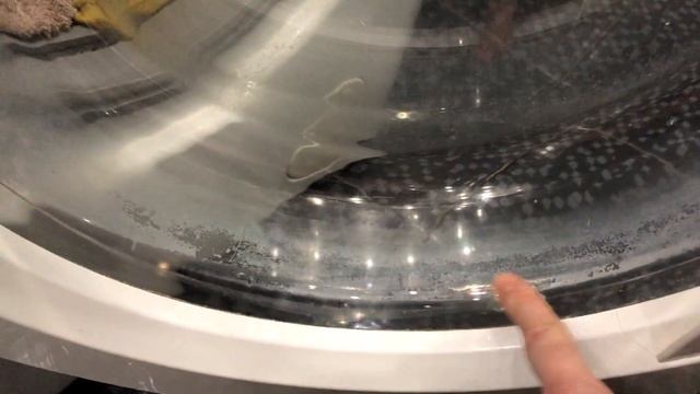 Как избавиться от ИЗВЕСТКОВОГО налета Уборка в ванной.СВЕРХМОЩНЫЙ СПОСОБ смотреть онлайн