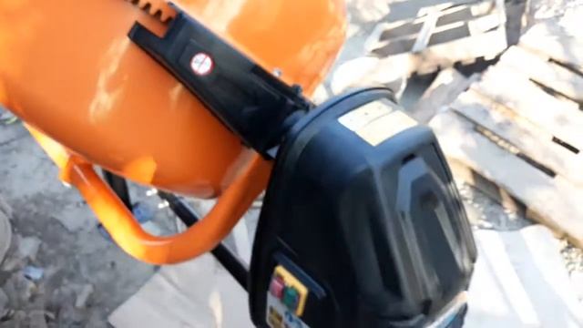 Betoniera PEZAL pbz 181b 1050w(concrete mixer)HD смотреть онлайн