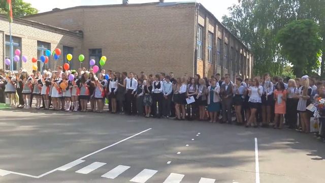 ХАЙПАНЕМ НЕМНОЖКО? ПЕСНЯ-ПОДАРОК 11 КЛАССУ смотреть онлайн