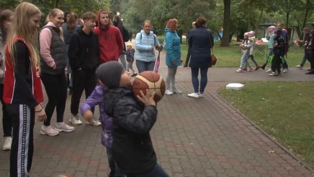 Спорт в Бресте: день открытых дверей в парке смотреть онлайн