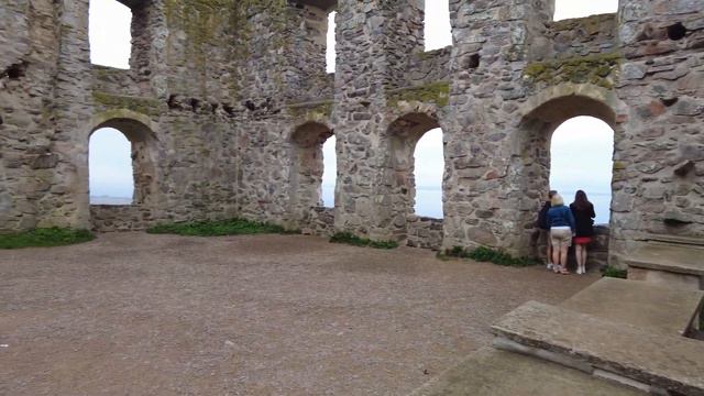 Exploring the Brahehus castle ruin in Gränna, Sweden [4k60fps, with captions] смотреть онлайн