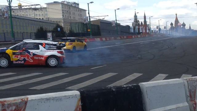 Гонки на красной площади