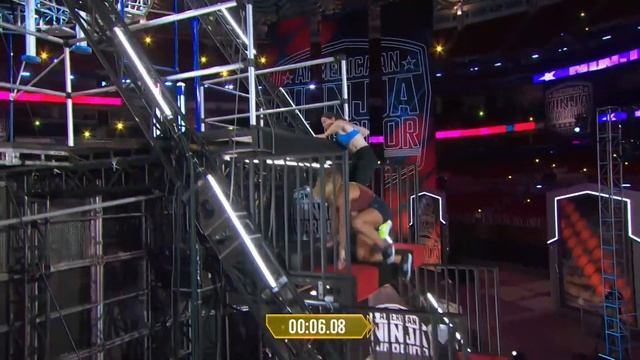 Jessie Lebreak and Meagan Martin Fight For The Title On The Women's Championship Power Tower смотреть онлайн