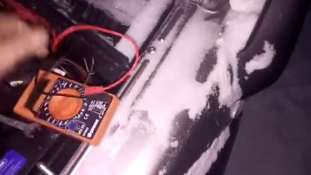 Лада Нива ,мультимедиа жрет аккумулятор . смотреть онлайн