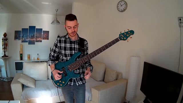 Bass Solo Impro - (Matteo Grandoni) смотреть онлайн
