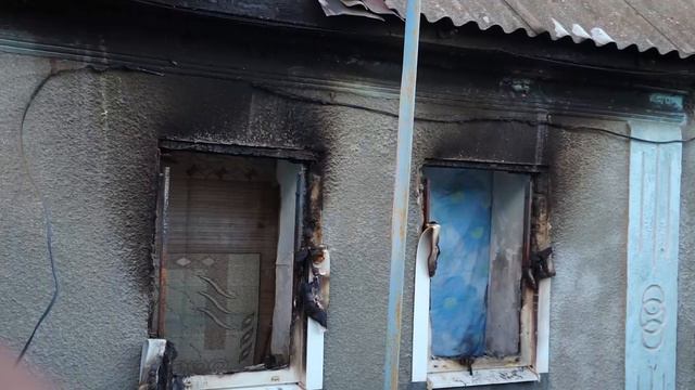 Последствия пожара в одном из домовладений Буденновска могли оказаться фатальными для его хозяина. смотреть онлайн
