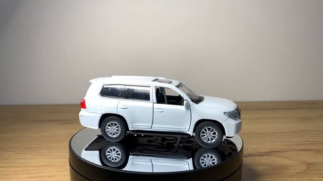 Огляд і розпаковка машинок тм TECHNOPARK Infiniti та Toyota.