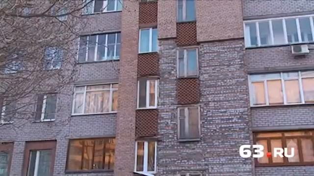 Стена высотки обрушилась смотреть онлайн