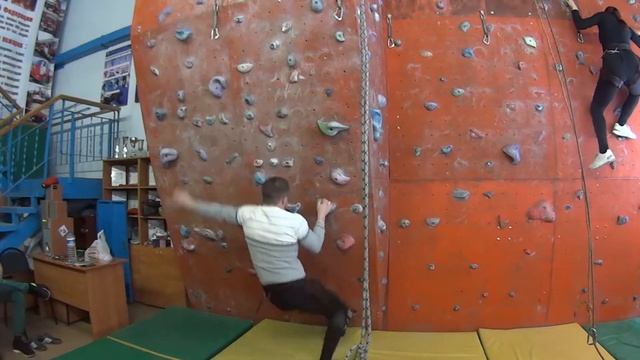 Занятия на скалодроме-34. СКК "Вместе" смотреть онлайн